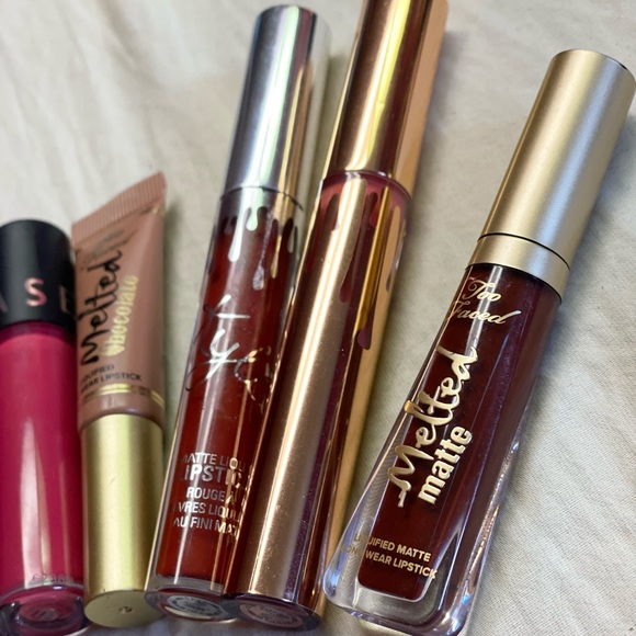 BRAND NAME Liquid Lipsticks - Picture 2 of 10